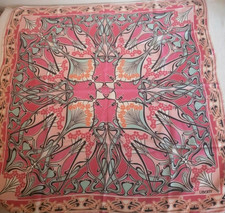 Liberty foulard soie d'occasion Liberty foulard soie d'occasion  Lubersac