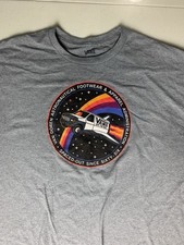 Camiseta masculina Vans Off The Wall XL espaço exterior van NASA tema ônibus espacial usada comprar usado  Enviando para Brazil