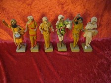Lot personnages traditionnels d'occasion  Maisons-Laffitte