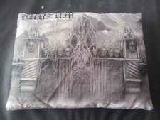 Petit coussin 1burzum d'occasion  Trilport