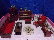 Lote de móveis vintage de madeira para casa de bonecas. Móveis + muitos extras, envio inc comprar usado  Enviando para Brazil