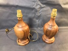 Pair wooden turned d'occasion  Expédié en Belgium