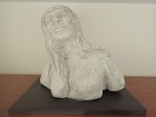 Mezzobusto donna giovane usato  Albano Laziale