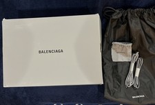 Conjunto completo vazio caixa cinza Balenciaga com cadarços e bolsas comprar usado  Enviando para Brazil