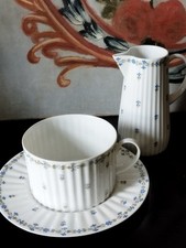 Tasse thé soucoupe d'occasion  Saint-Maur-des-Fossés