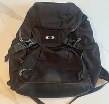Mochila de Surf Oakley - Laptop para Caminhada Tática - Preta comprar usado  Enviando para Brazil