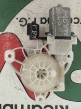 Motorino alzacristalli anterio usato  Barcellona Pozzo di Gotto