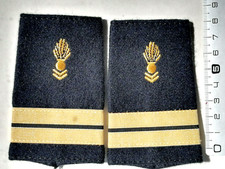 06027 fourreaux lieutenant d'occasion  Perriers-sur-Andelle