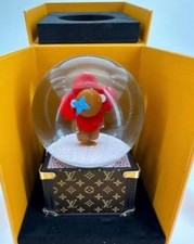 Usado, Autêntica boneca Louis Vuitton Vivienne globo de neve com caixa de música comprar usado  Enviando para Brazil