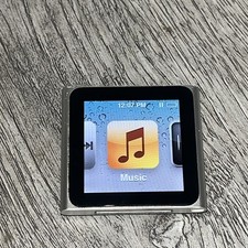 MP3 reprodutor de mídia portátil Apple iPod nano (6ª geração) prata tela sensível ao toque comprar usado  Enviando para Brazil