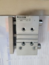 Cilindro guidato compatto usato  Noale