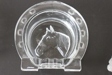 Beau cendrier verre d'occasion  Neuville-aux-Bois