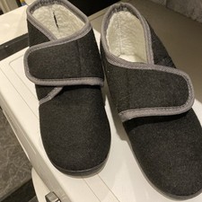 Damen hausschuhe winter gebraucht kaufen Damen hausschuhe winter gebraucht kaufen  Düsseldorf