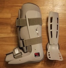 BOTA BREG Genesis Full Shell Walker média 3 alças com suporte de tornozelo bomba de ar, nova comprar usado BOTA BREG Genesis Full Shell Walker média 3 alças com suporte de tornozelo bomba de ar, nova comprar usado  Enviando para Brazil