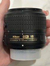 Lente Nikon AF-S DX VR NIKKOR 18-55mm f/3.5-5.6G II + Filtro Platina 52mm ND8 comprar usado Lente Nikon AF-S DX VR NIKKOR 18-55mm f/3.5-5.6G II + Filtro Platina 52mm ND8 comprar usado  Enviando para Brazil