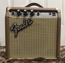Fender amplifier brown d'occasion  Expédié en Belgium