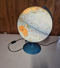 Globe terrestre lumineux d'occasion  Auxerre