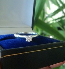 18ct white gold for sale 18ct white gold for sale  MANCHESTER