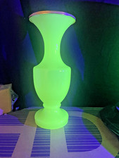 Vase opaline ouraline. d'occasion  Montsûrs