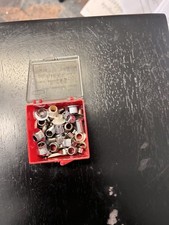 Buchas de afinador de guitarra sortidas em caixa vintage Hero Picks comprar usado Buchas de afinador de guitarra sortidas em caixa vintage Hero Picks comprar usado  Enviando para Brazil