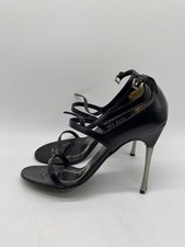 Saltos femininos Gucci de couro preto tamanho 7,5 comprar usado Saltos femininos Gucci de couro preto tamanho 7,5 comprar usado  Enviando para Brazil