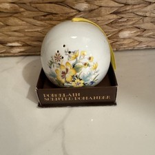 White yellow floral for sale  Lincoln