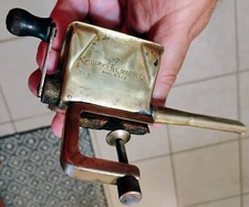 Década de 1930? MÁQUINA/ROLO DE FAZER CIGARROS DE LATÃO "CRESCENT MARVEL" comprar usado  Enviando para Brazil