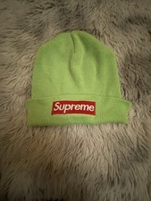 Cappellino invernale supreme usato  Saviore dell'Adamello