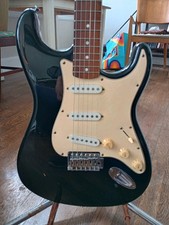 Fender squier stratocaster d'occasion  Expédié en Belgium