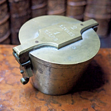 Ancien outils mesure d'occasion  Morestel