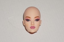 Barbie Basics You Create Kit #2 MTM feito apenas para mover a cabeça comprar usado Barbie Basics You Create Kit #2 MTM feito apenas para mover a cabeça comprar usado  Enviando para Brazil