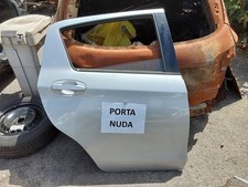 Porta posteriore. 670030d190 usato  Roma