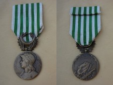 Médaille dardanelles 1915 d'occasion  Conches-en-Ouche