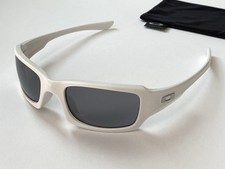 Occhiale sole oakley usato  Italia