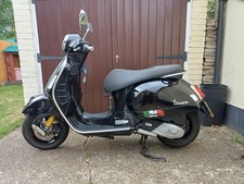 Piaggio vespa gts for sale  ADDLESTONE