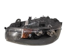 Faro anteriore sinistro usato  Italia