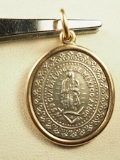 Medaille religieuse ancienne d'occasion  Tocane-Saint-Apre