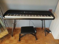 Pianoforte digitale tasti usato  Vigevano