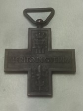 medaglie vittoria usato  Ugento