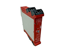Relé de segurança Allen-Bradley 440R-S13R2 comprar usado  Enviando para Brazil