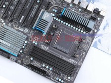 Uno socket gigabyte usato  Spedire a Italy