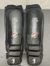Caneleiras Hayabusa Slip On Artes Marciais MMA Muay Thai Kick Boxing Tamanho Médio comprar usado  Enviando para Brazil