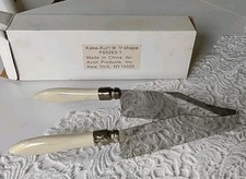 Cortador de bolo vintage KAKE KUT'R servidor aço inoxidável formato V casamento  comprar usado  Enviando para Brazil