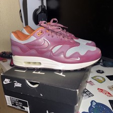 Size 10.5 nike for sale  Sacramento
