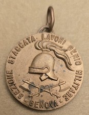 Medaglia sezione staccata usato  Napoli