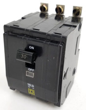 Qob3305237 square amp for sale  Rigby