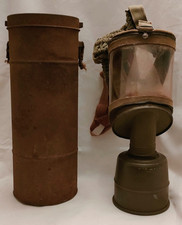 Masque gaz 1943 d'occasion  Aulnay-sous-Bois