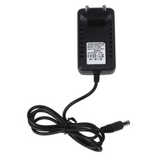 Chargeur aspirateur adaptateur d'occasion Chargeur aspirateur adaptateur d'occasion  Expédié en France