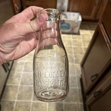 Luedeke dairy co. for sale  Williamson