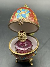 Limoges Imports caixa de bugigangas de ovos com frasco de perfume e borla pintado à mão 137/500 comprar usado  Enviando para Brazil